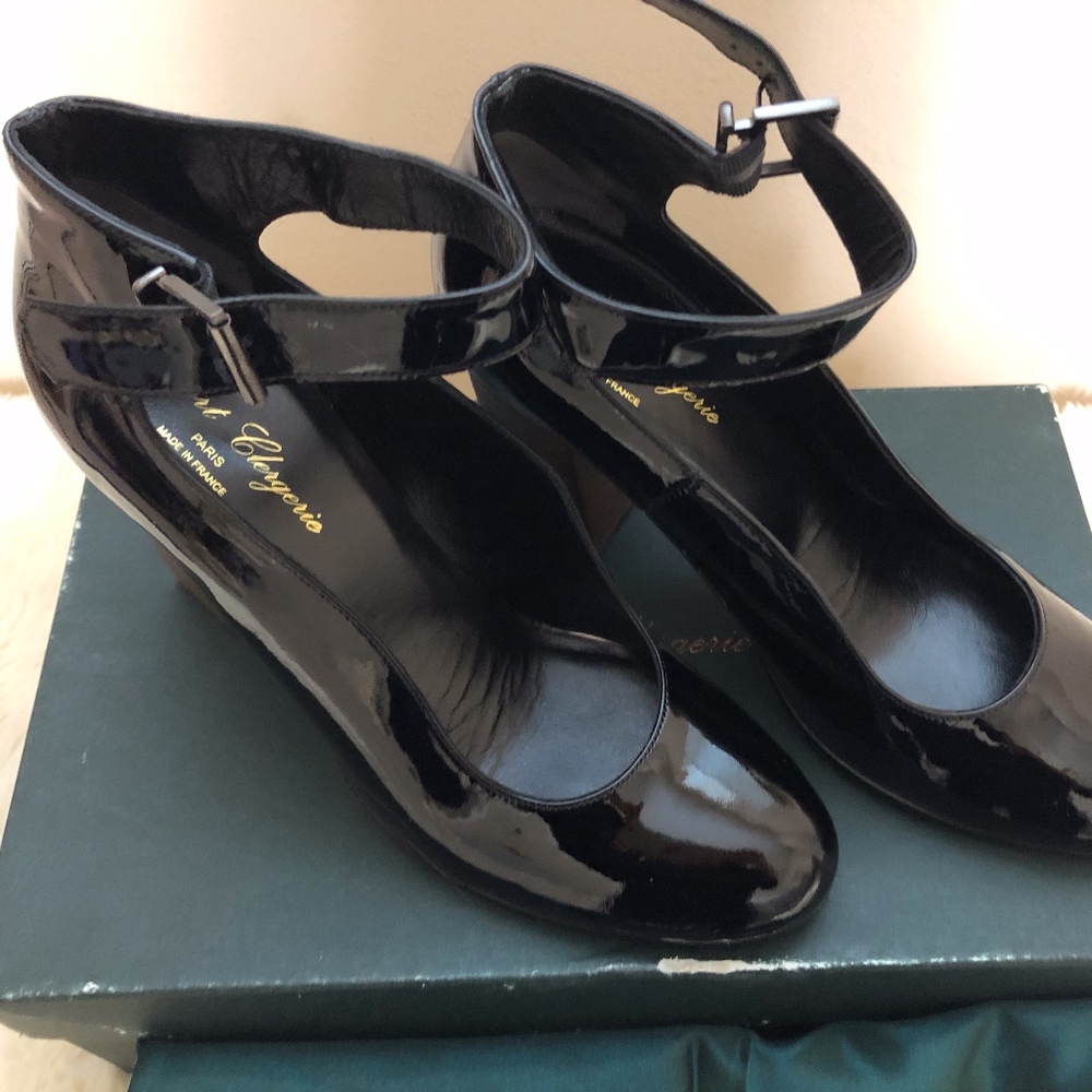 Robert Clergerie Devi Heels 10 Emma Watson with box and dust bag